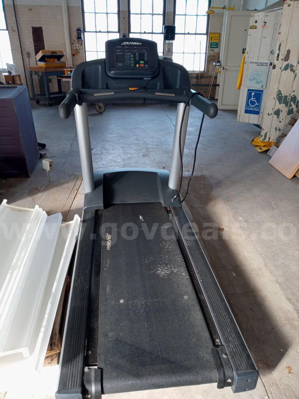 Life Fitness Treadmill