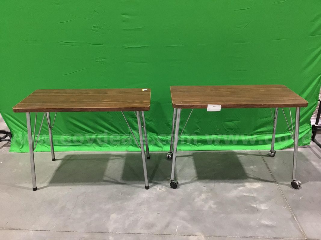 Lot of (2) Tables