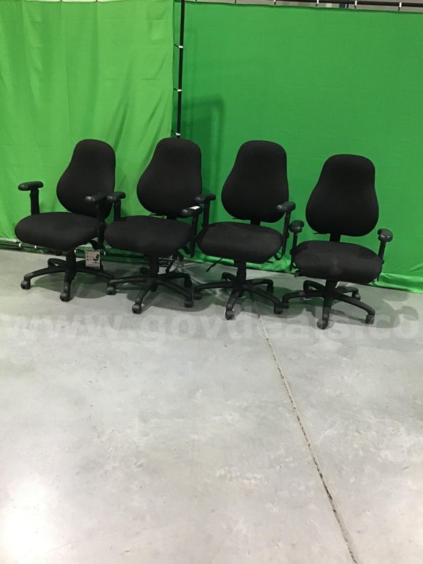 Lot of (4) Rolling Office Chairs