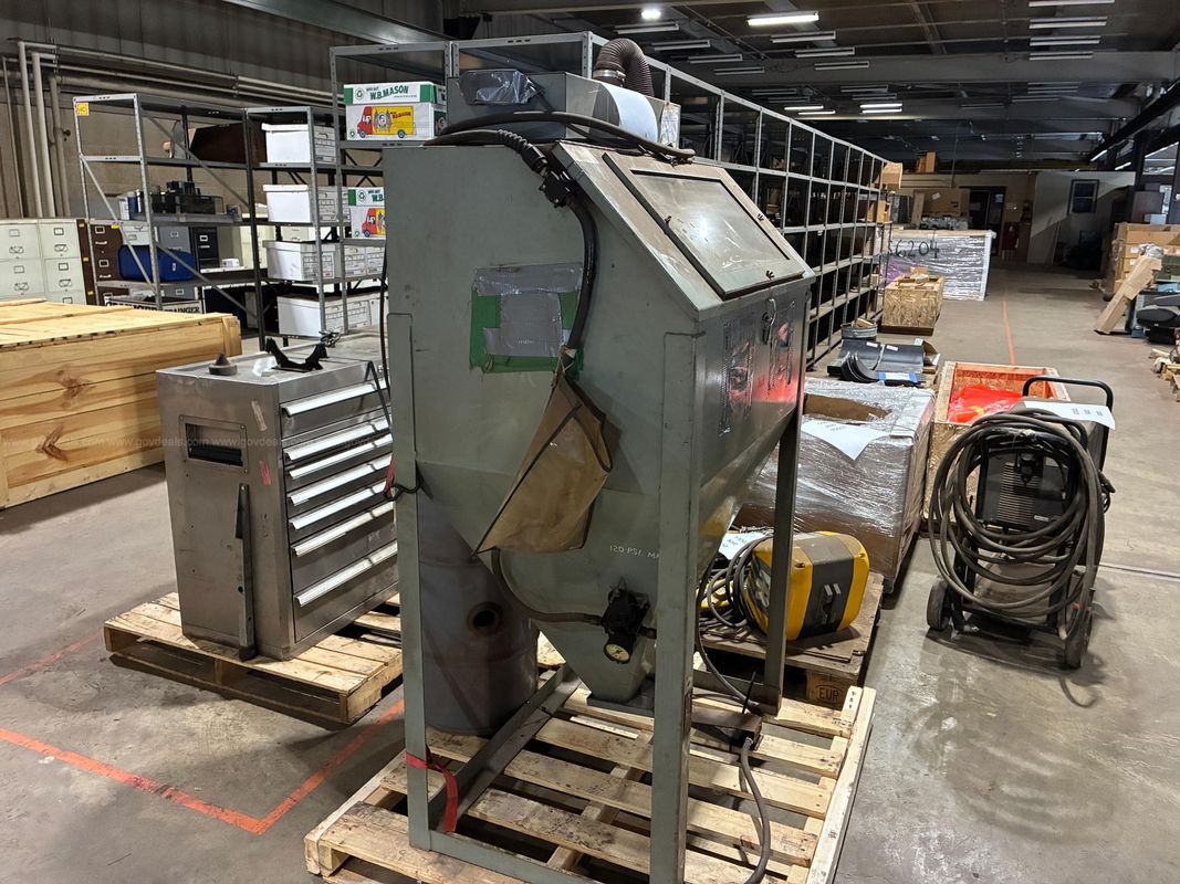 CAB BLAST Abrasive Sandblasting Cabinet