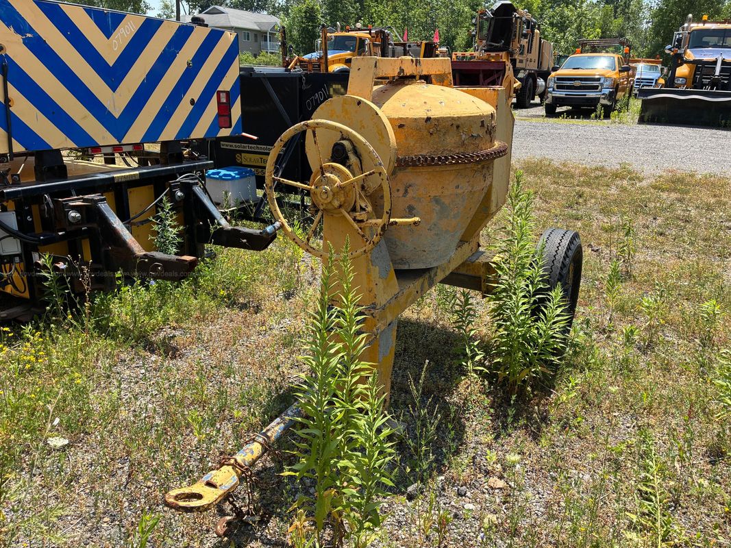 Towable Portable Concrete Mixer with Manual Tilt Wheel (Parts Only)