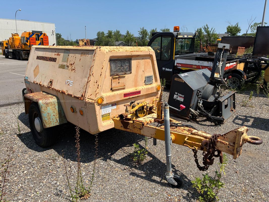 Ingersoll-Rand P175WD Portable Tow-Behind Air Compressor ( Parts Only)