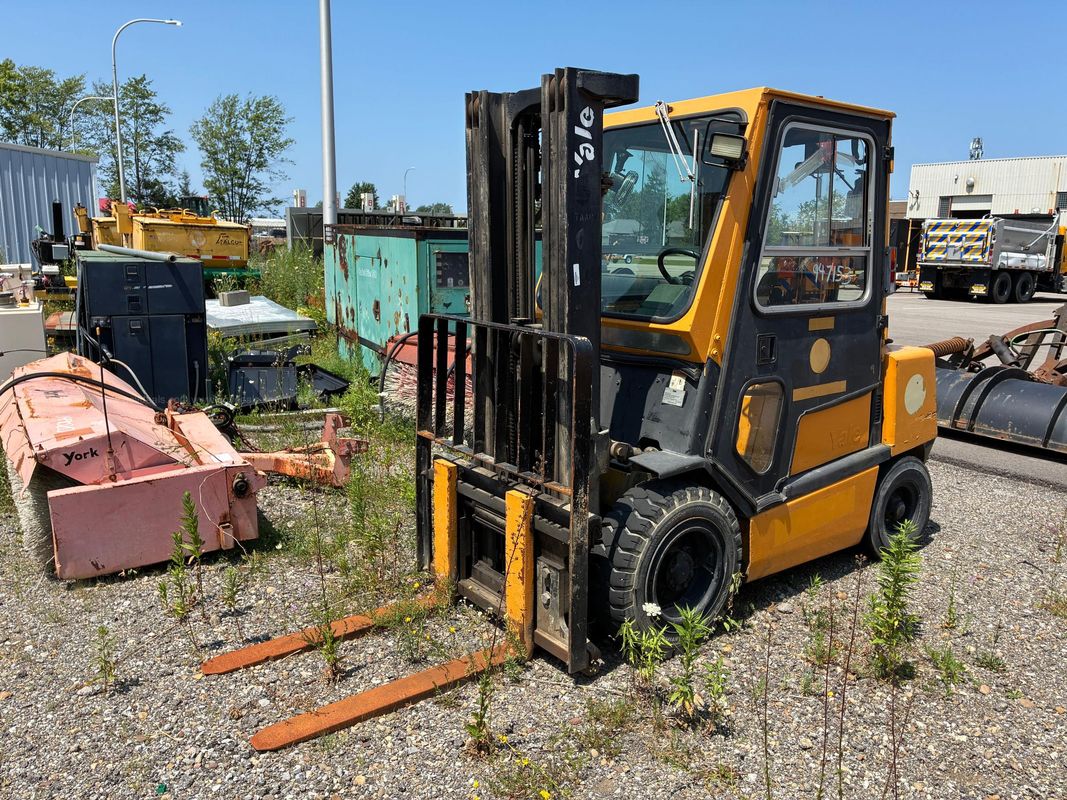 Yale Fork lift ( Parts Only)