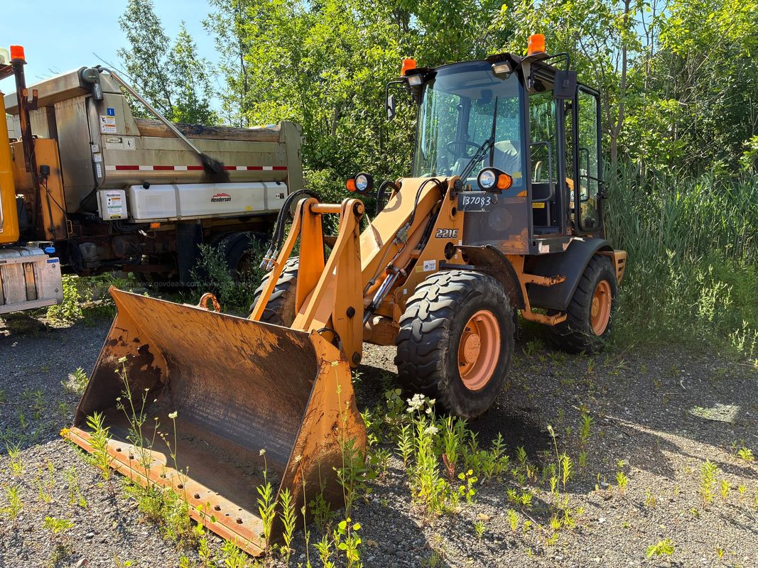2013 Case , Model 221E Compact Wheel Loader