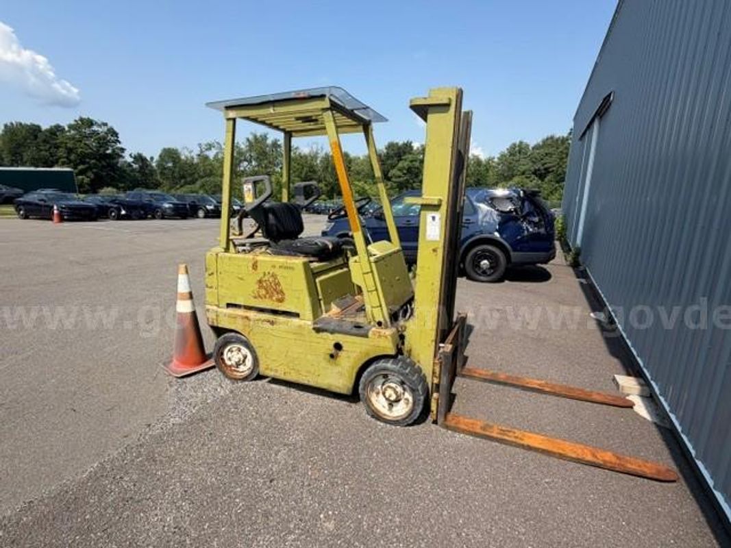 Clark Forklift