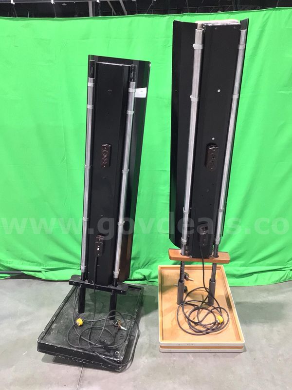 Lot of (2) GE UV Lights