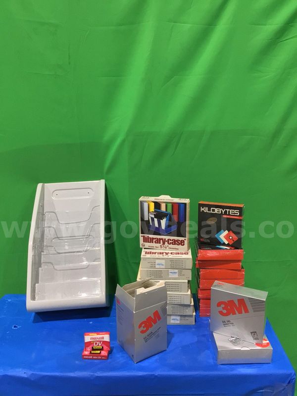 Lot of (22) Various Office Supplies
