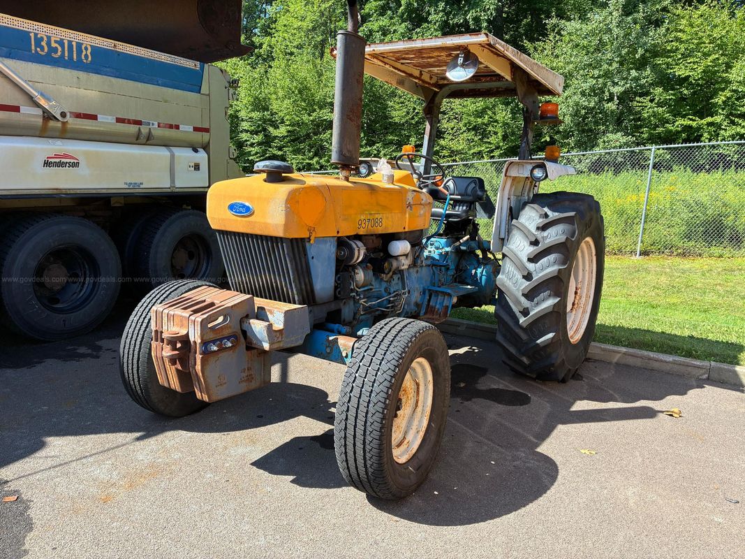1993 Ford 4630 Industrial Tractor