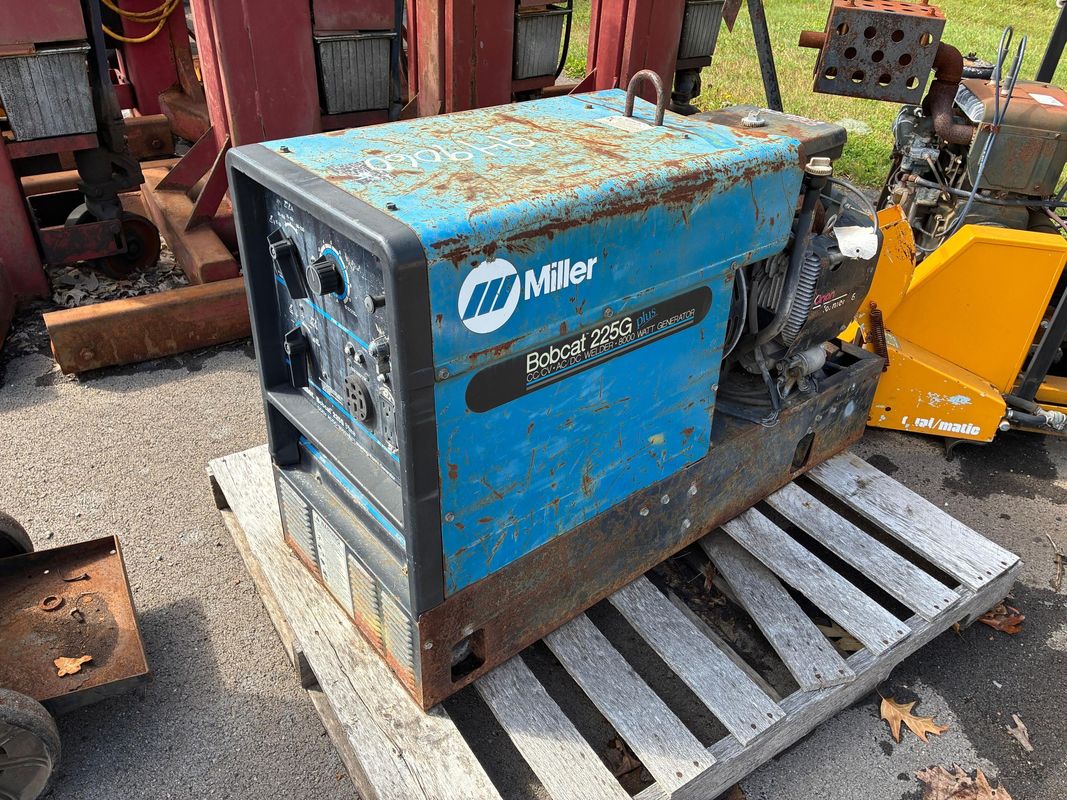 Miller Bobcat 225G Plus 8000 Watt Welder Generator