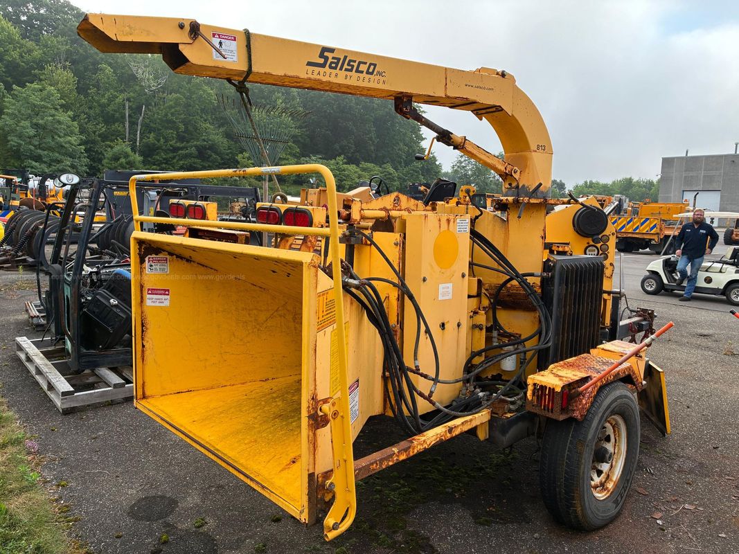 2012 Salsco 813 Trailer-Mounted Woodchipper