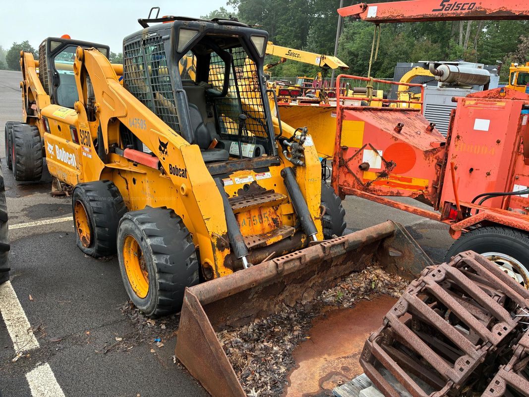 2004 Bobcat S250 Skid Steer Loader