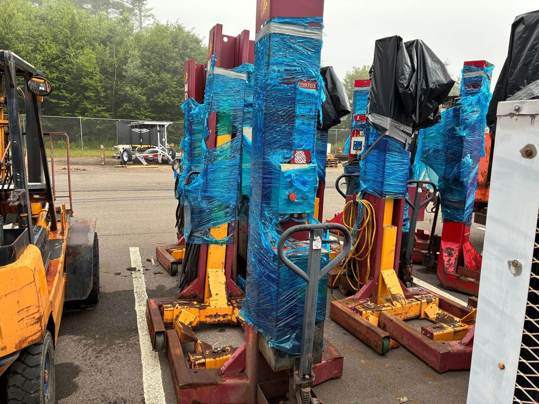 Lot of (4) 2003 Mohawk Mobile Column Vehicle Lifts