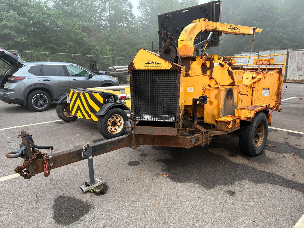 2012 Salsco 813 Trailer-Mounted Woodchipper