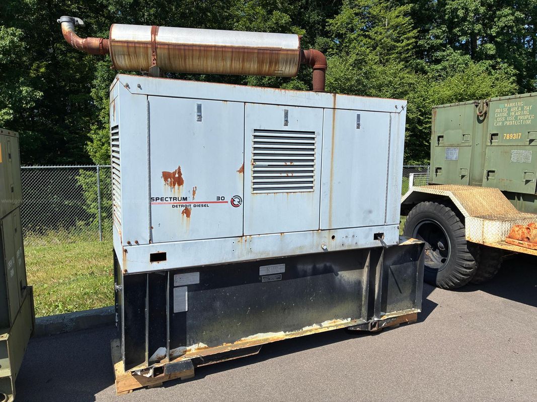 1997 Spectrum Detroit Diesel 30DS60 Generator with Klein Fuel Tank