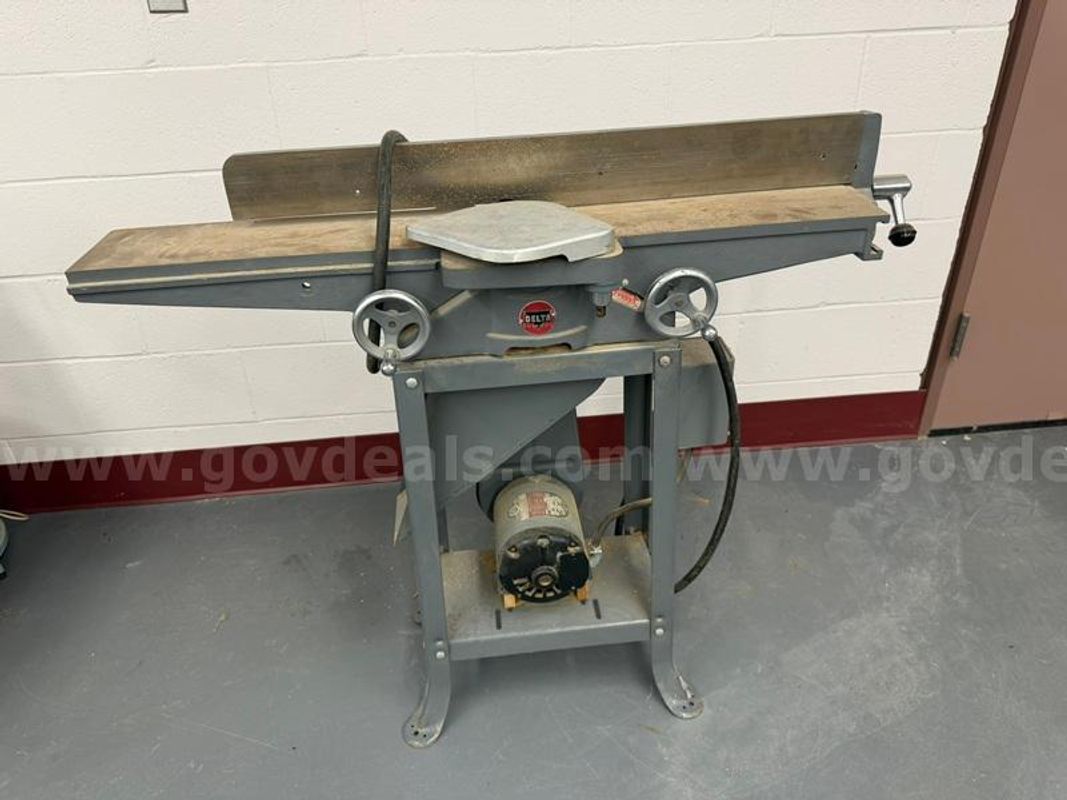 Rockwell Delta 6" Deluxe Jointer