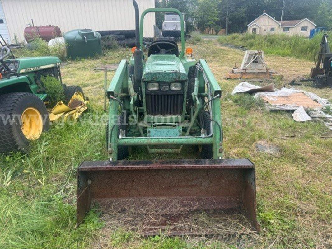 1987 John Deere 750 Tractor with Bucket