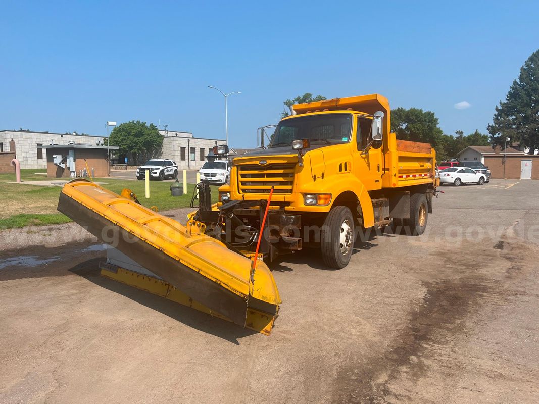 2000 Sterling Plow Truck