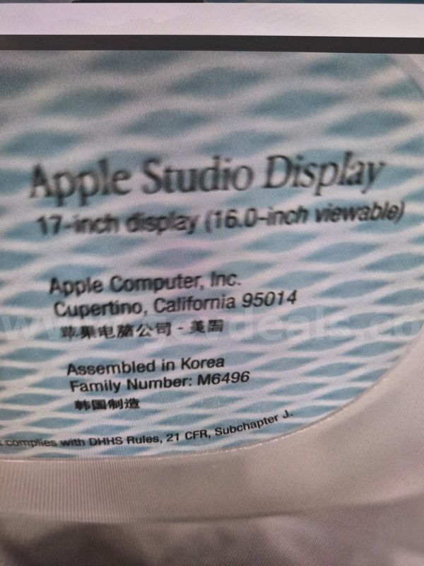 Used 1999 Apple Studio Display 17 Inch M0nitor