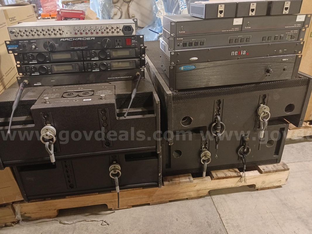 AUDIO, SPEAKERS, PLUGS, MISC. ITEMS USED GOOD CONDITION