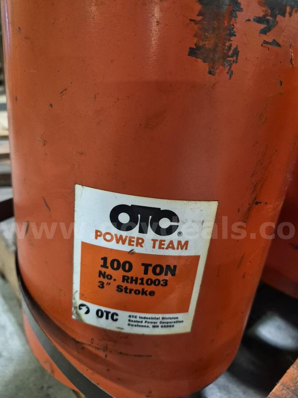 100 TON JACKS USED GOOD CONDITION