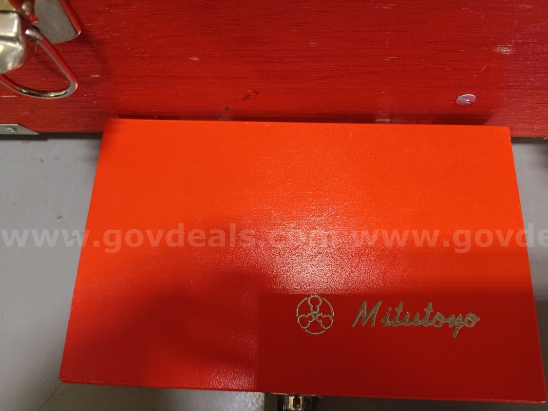 MITUTOYO OUTSIDE MICROMETER SET