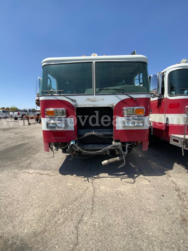 USED 2003 Pierce Model Tilt Cab