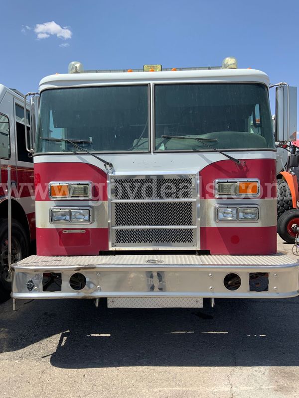 USED 1999 Pierce Model Tilt Cab