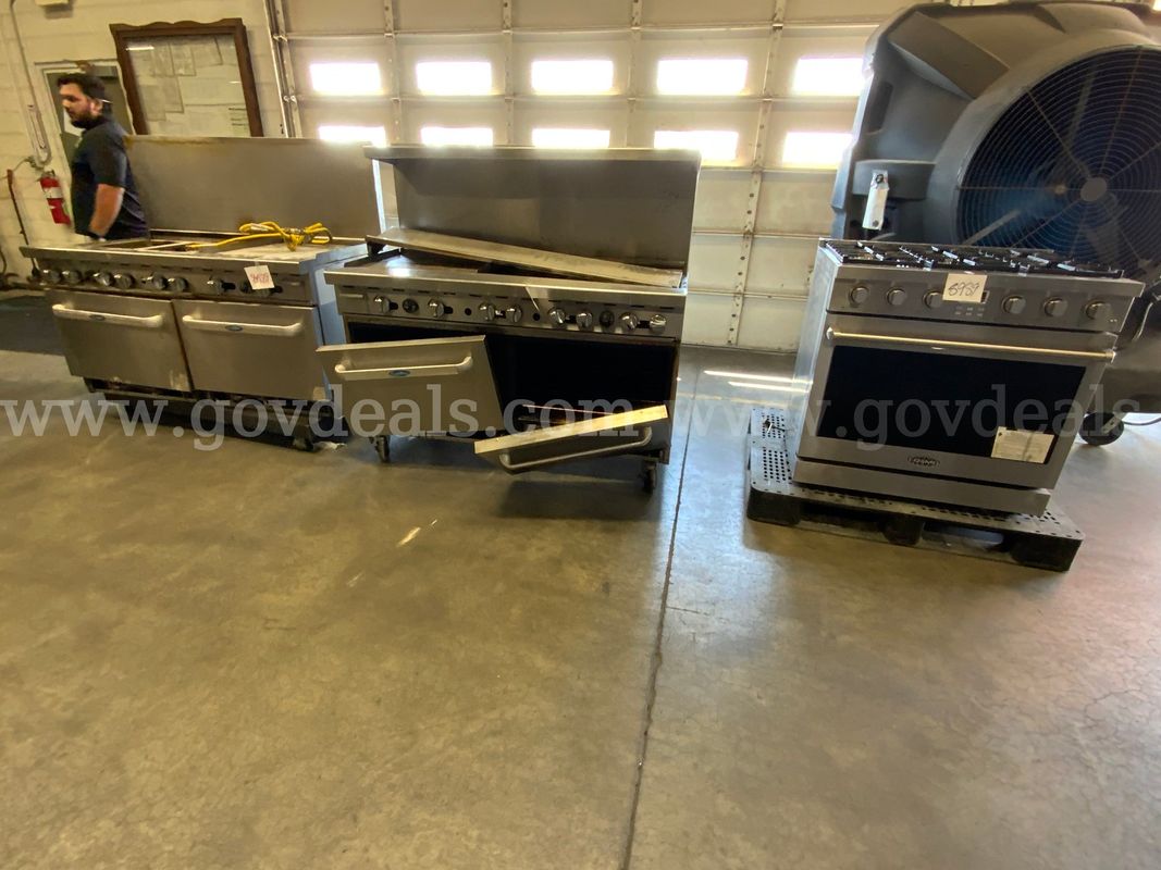 USED COMMERCIAL GAS STOVES
