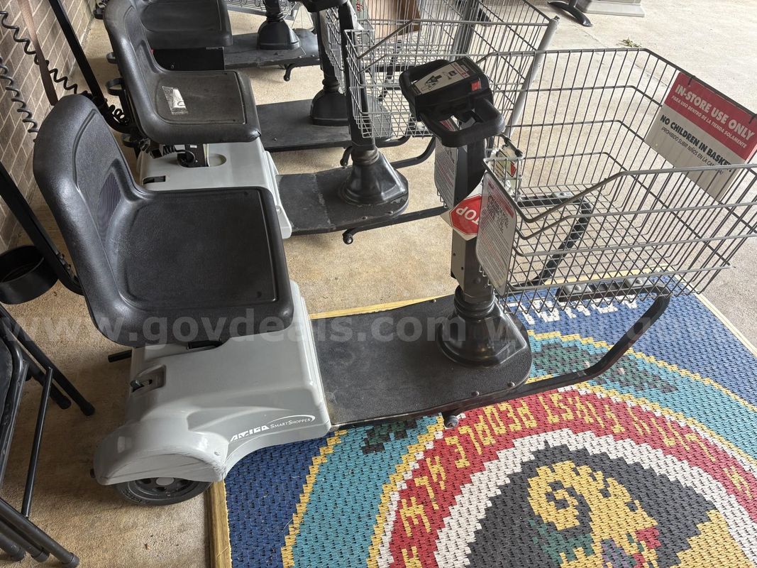 2013 and 2017 Amigo Smart Shopper Motorized Handicap Cart