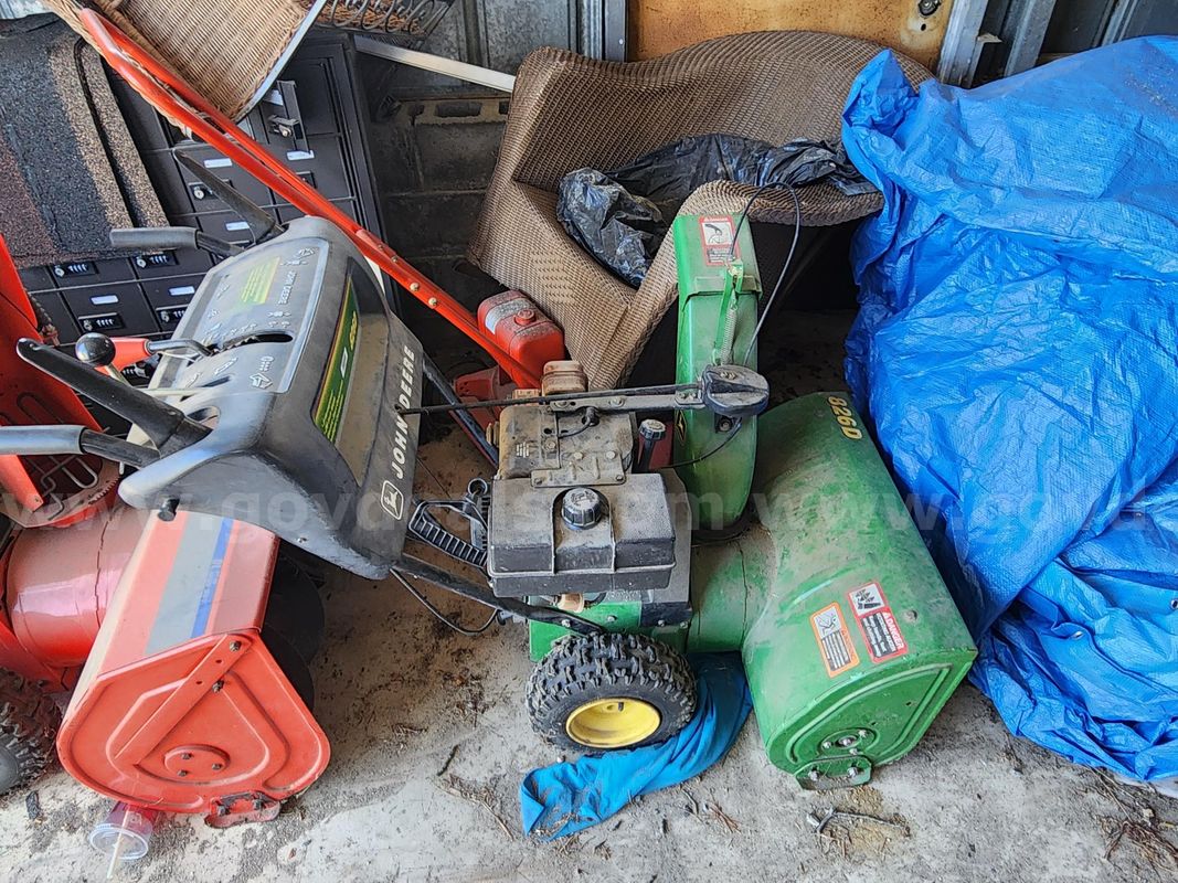 John Deere 826D Snowblower