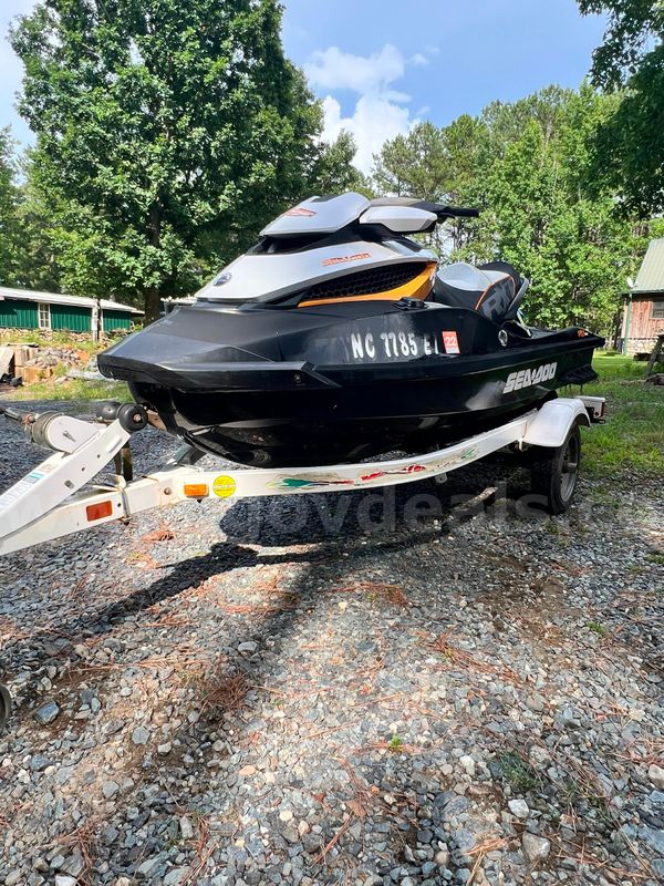 2012 Sea-Doo RXT 260 Supercharged Personal Watercraft with Trailer