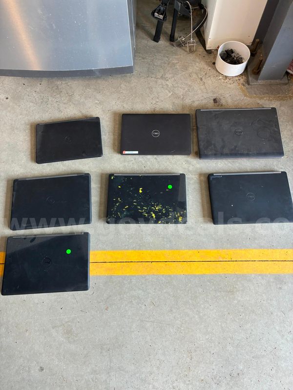 Lot of 7 Dell Laptops