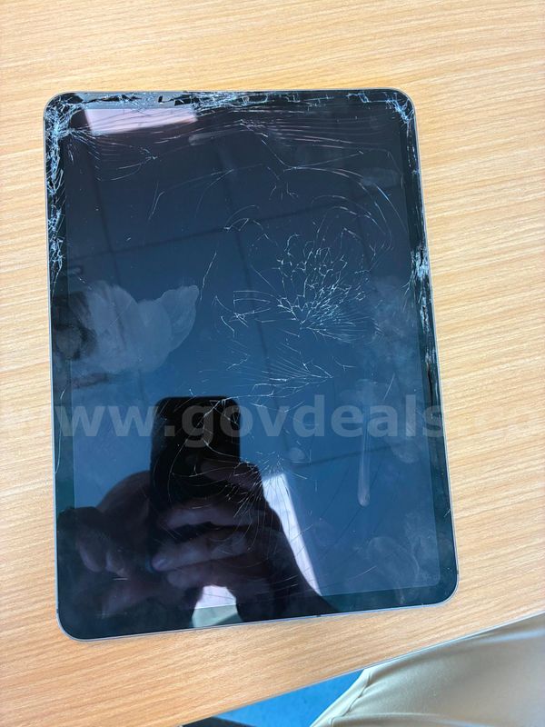 Damaged iPad Pro 11-Inch