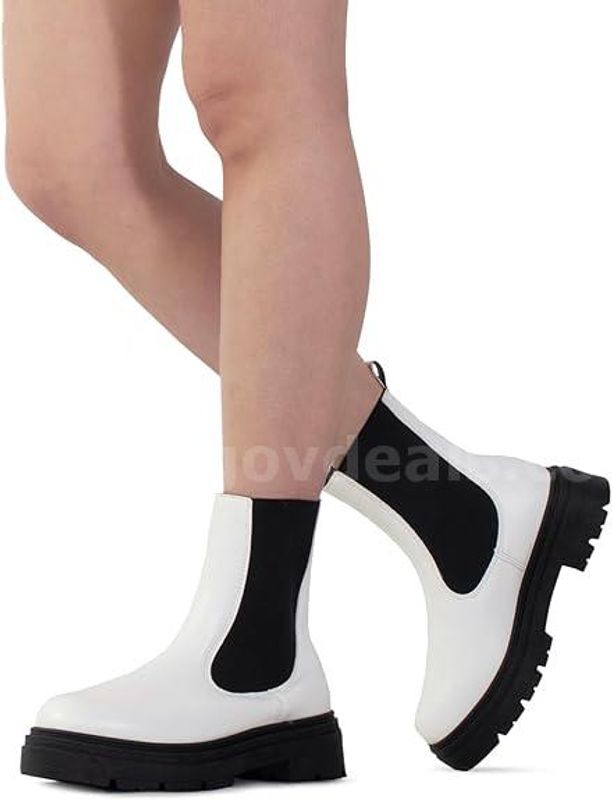Brand New - Women's Elastic Panel Lugged Sole Chunky Heel Chelsea Boots, Size 7 - Shipping Available