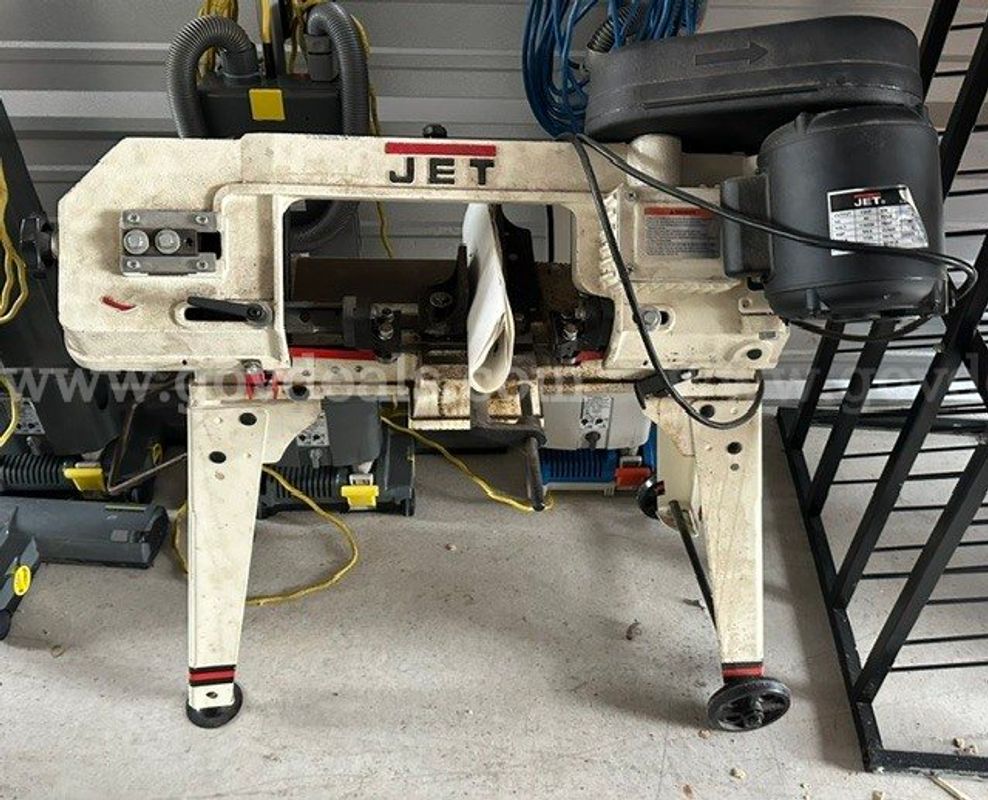 Vertical bandsaw