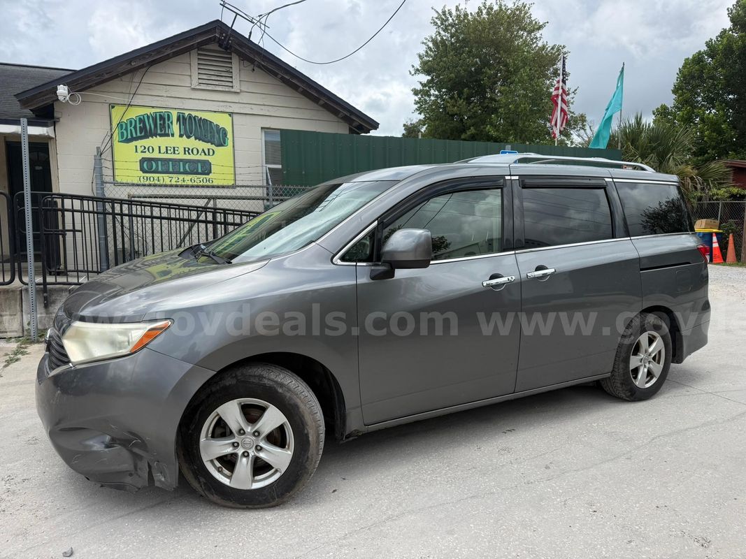 2015 Nissan Quest SV