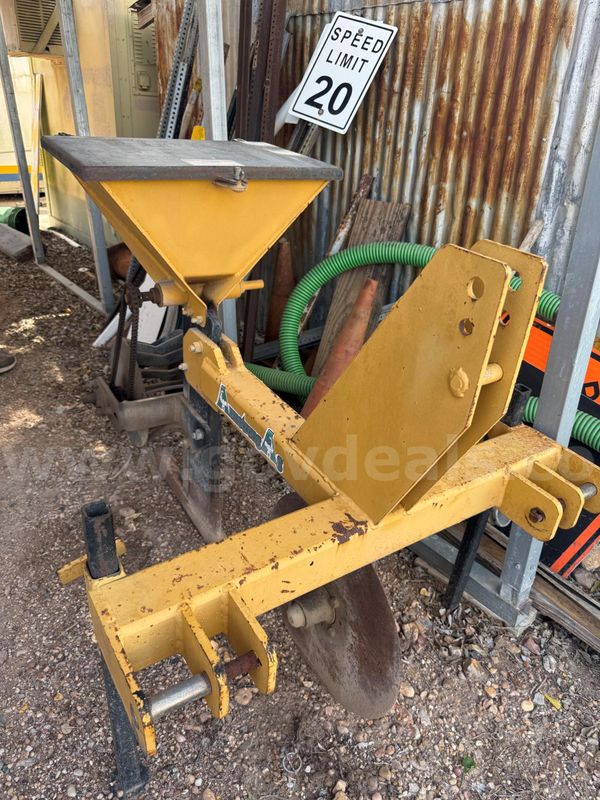 Armstrong Ag Rodent Ridder