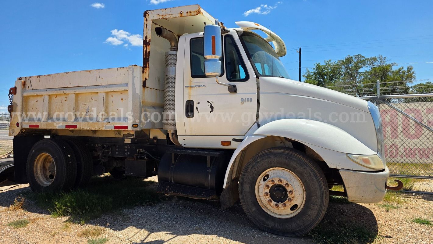 2006 International Dump Truck