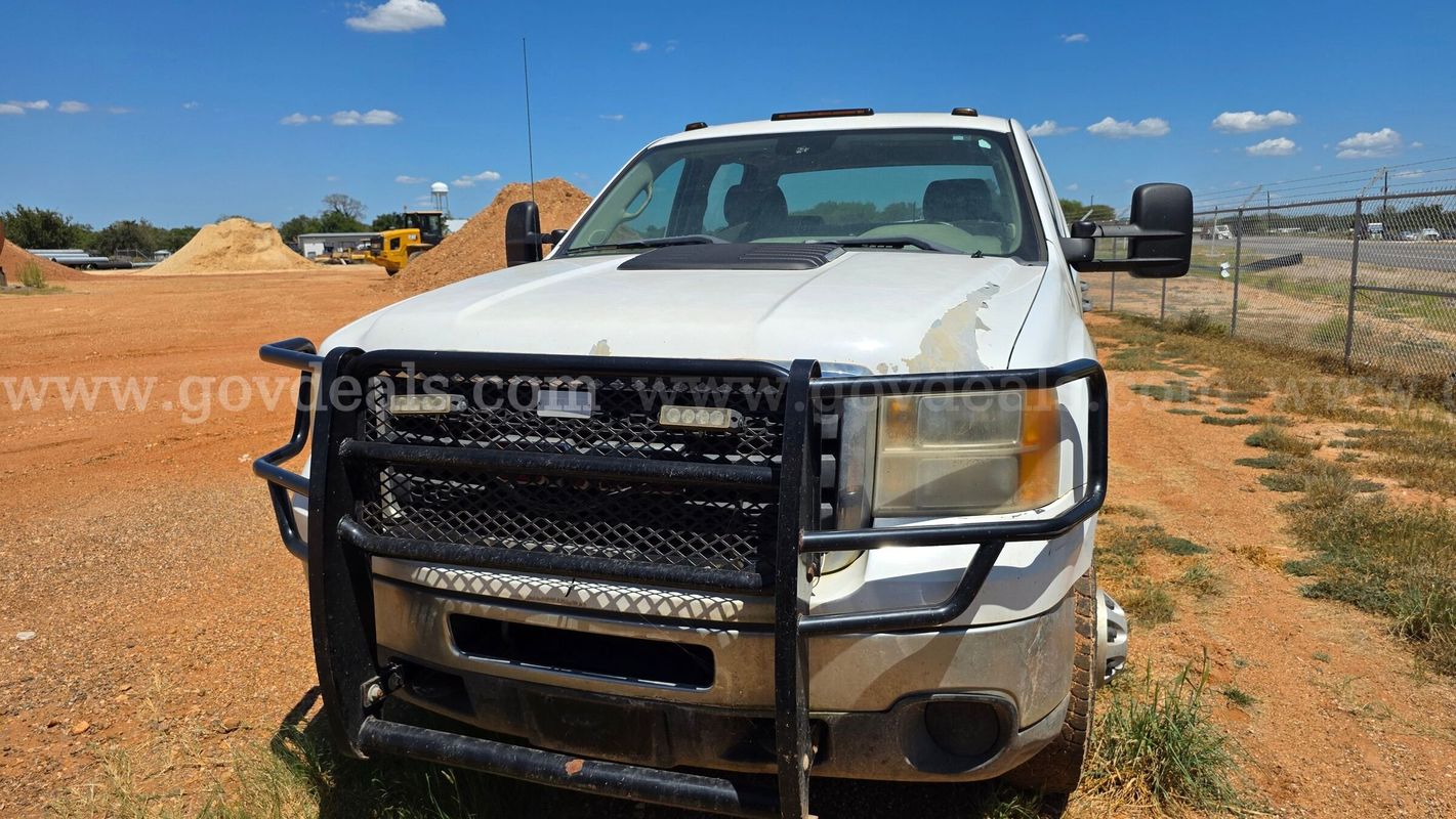 2012 GMC Sierra 3500HD Work Truck Crew Cab 4WD - CHASSIS ONLY
