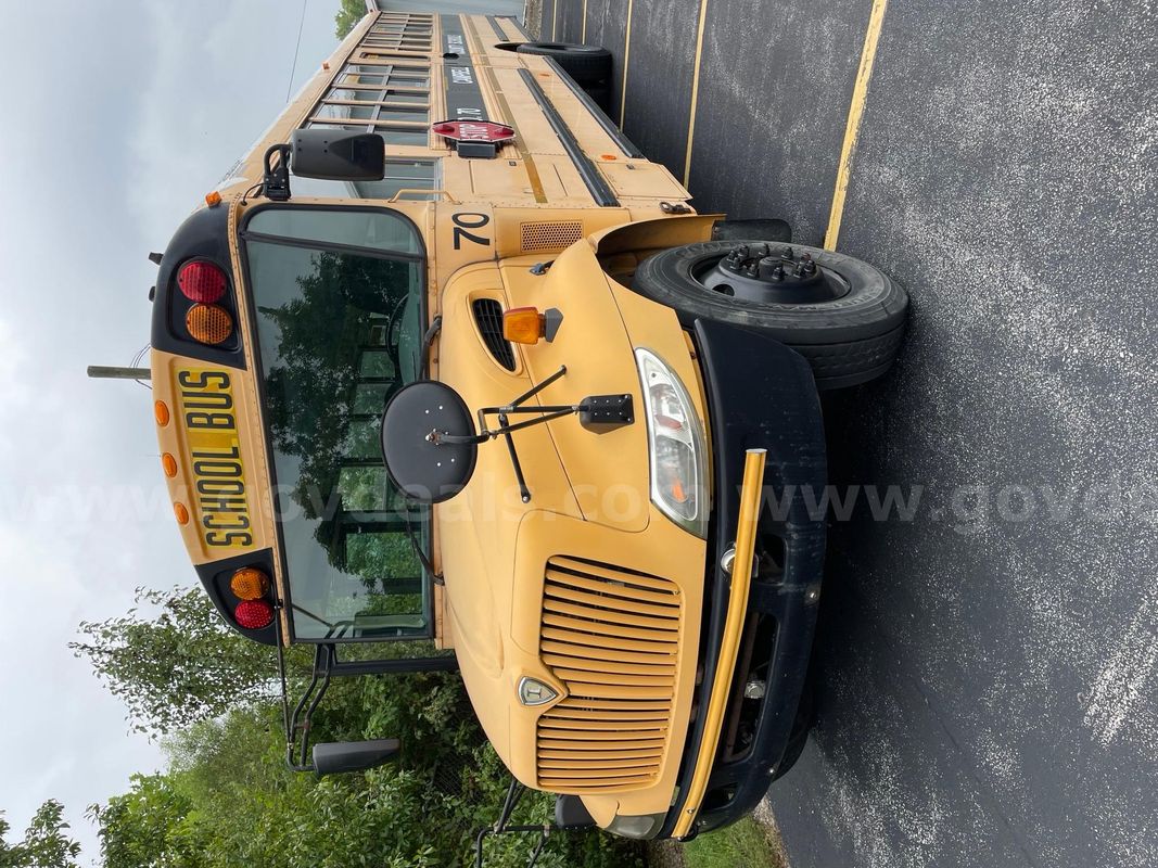 2009 72 passenger International conventional school bus