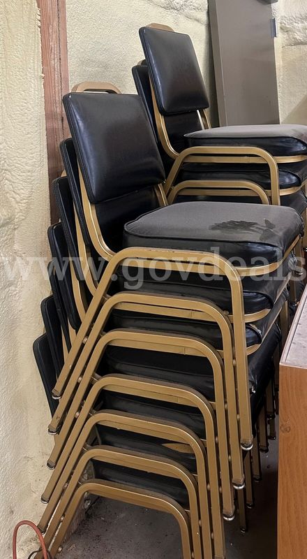 18 Banquet/Office Chairs