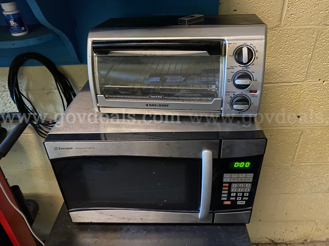 Microwave & Toaster Oven