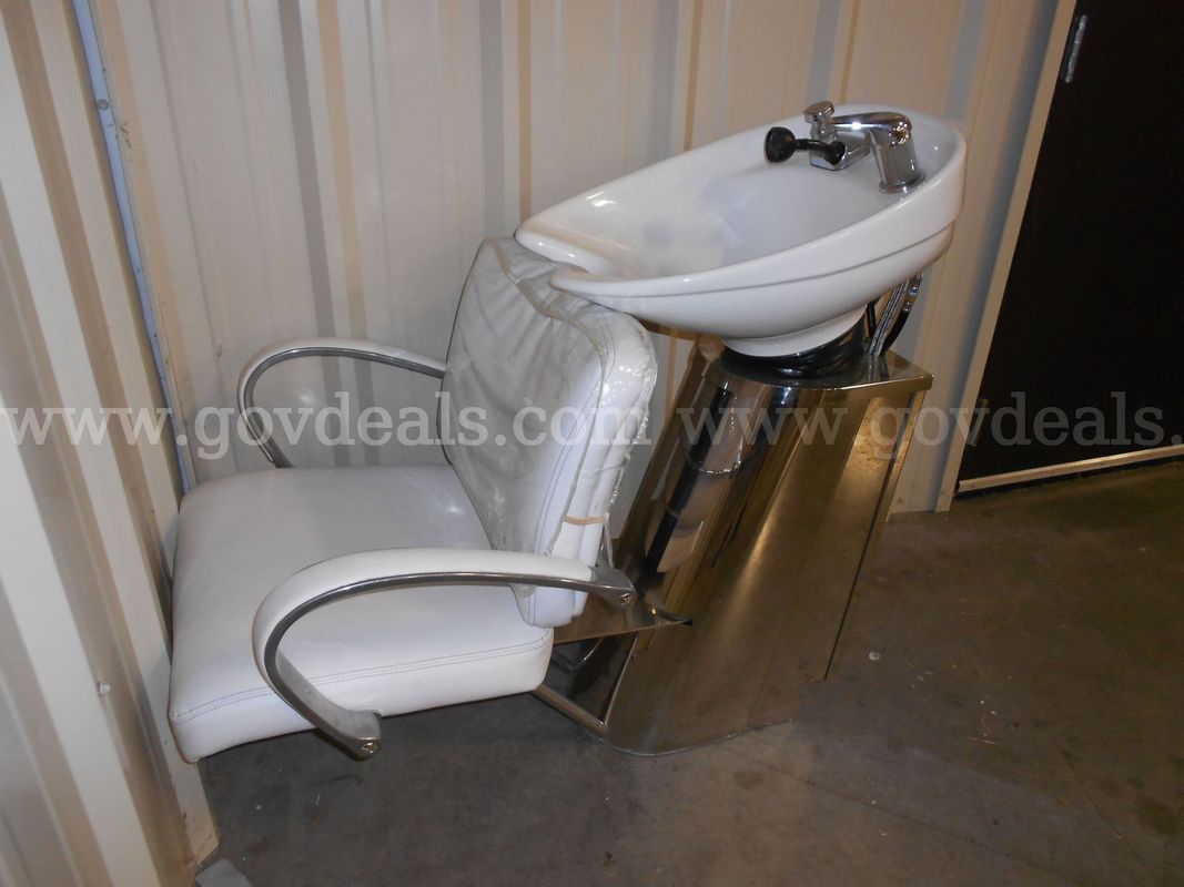 Salon Hair Wash Sink and Chair