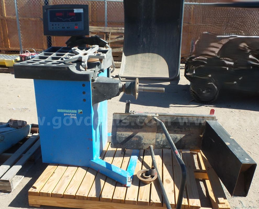 Hoffman Tire Balancer