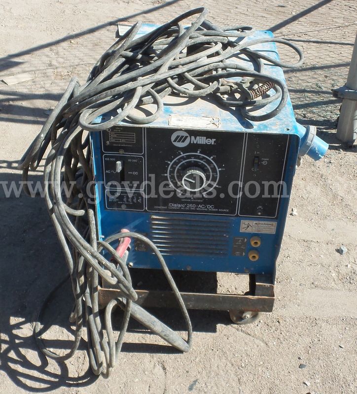 Welder (1 of 4)