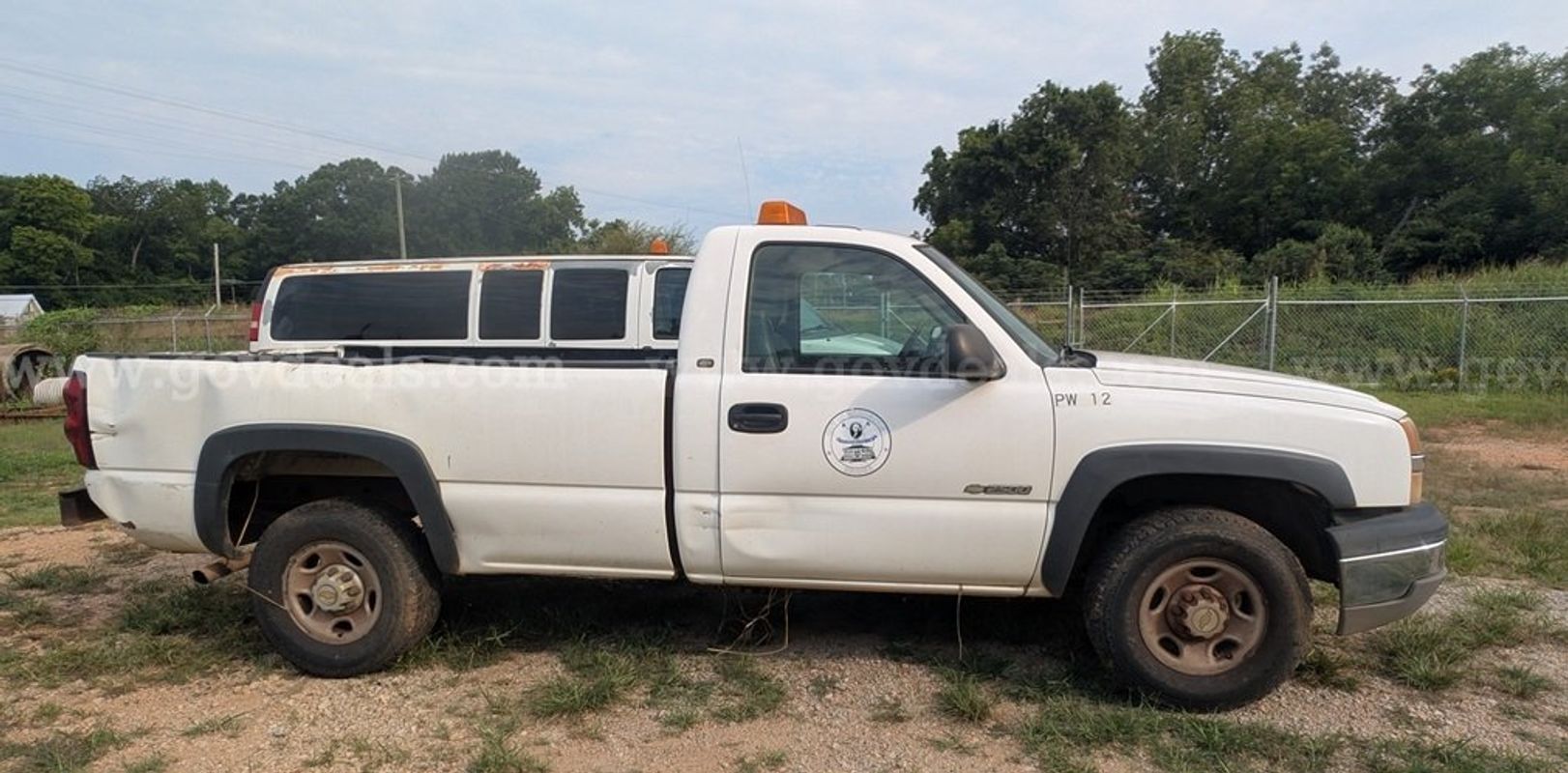 2003 Chevrolet Silverado 2500 2WD 6.0L V8 Long Bed