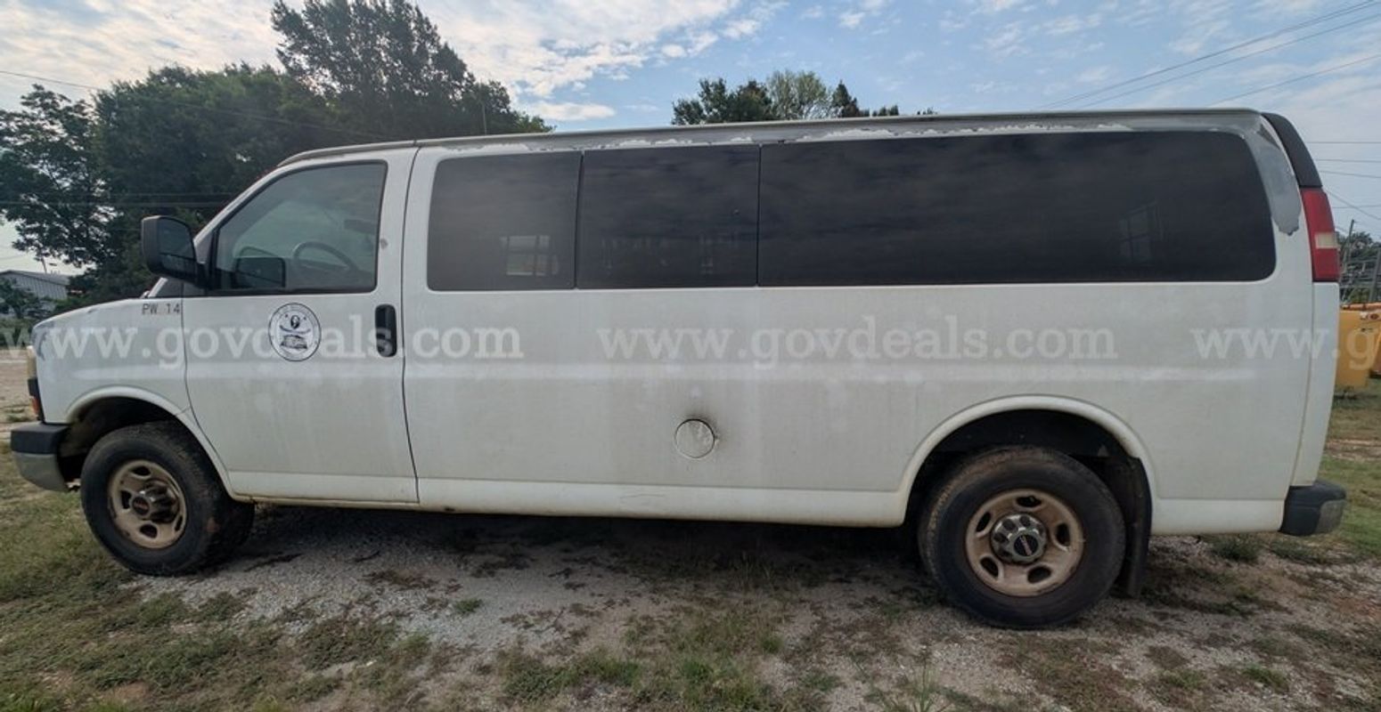 2010 GMC Savana
