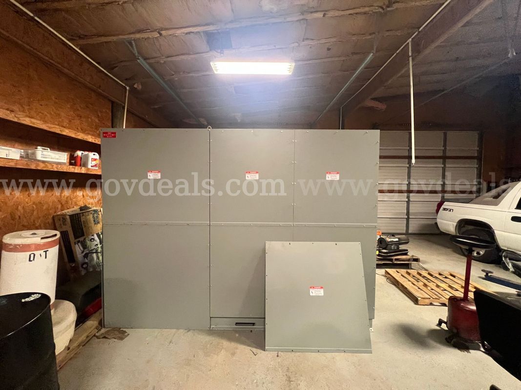Assorted VFD Parts, Non-Working VFD, and Working VFD – Surplus Lo