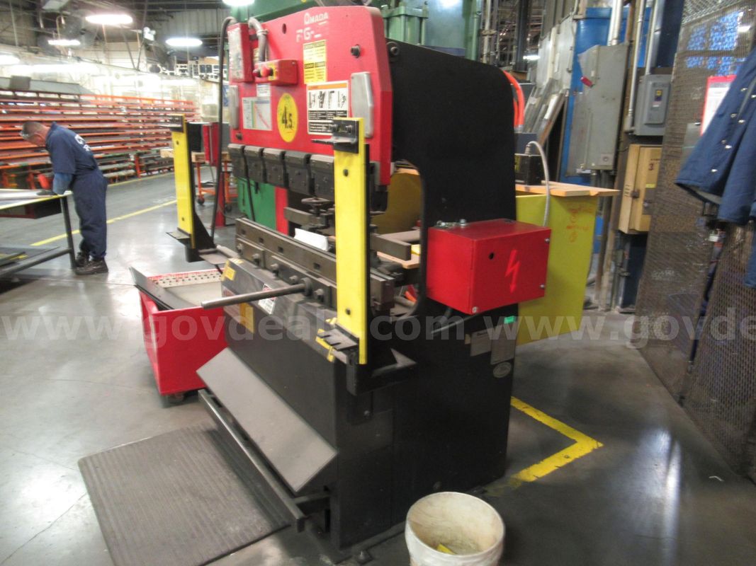 AMADA Brake Press RG-25 w/auto 99