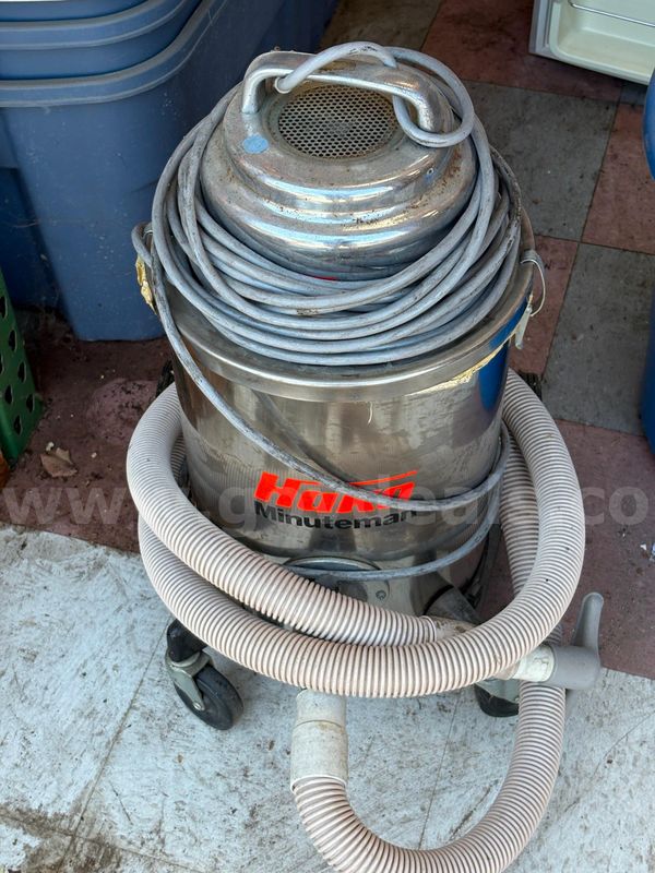 Hoka Minutemand Vacuum